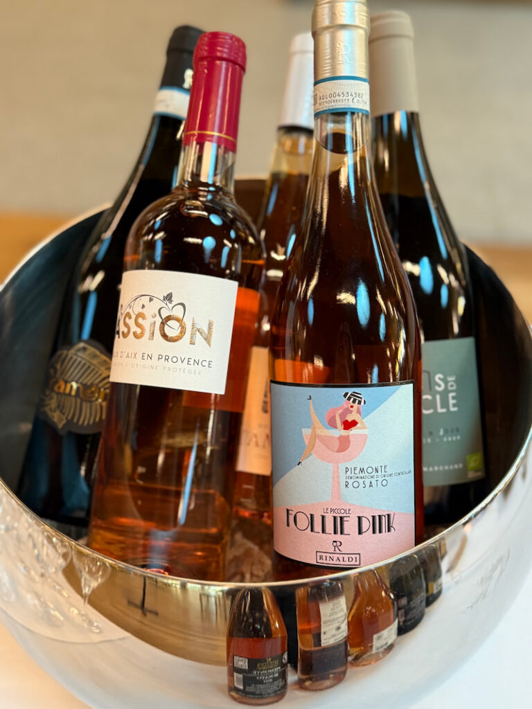 mad og vin til arrangement i grindsted billund